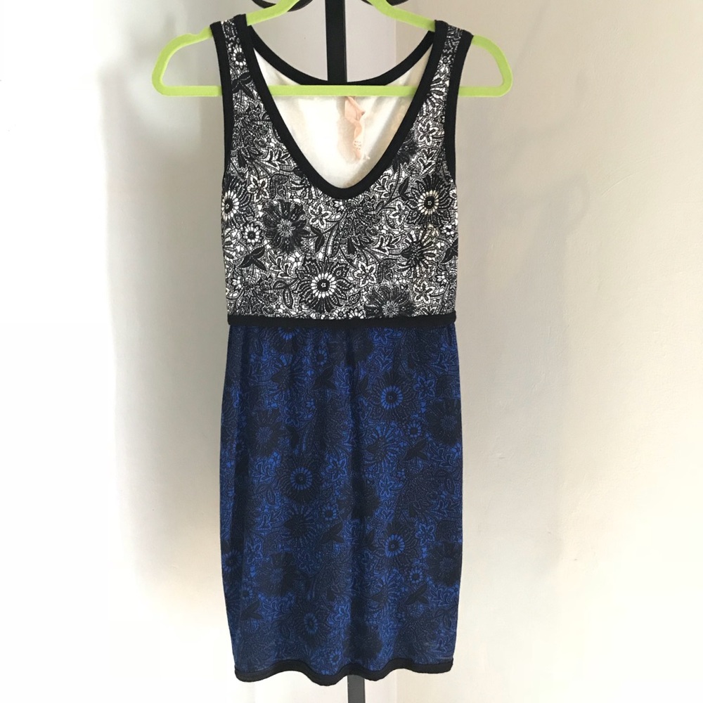 Anthropologie. Bailey 44 dress Petite small.